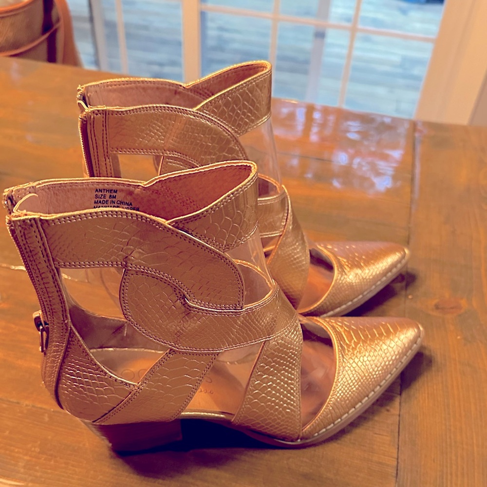 Women’s dress boot / shoe / heels